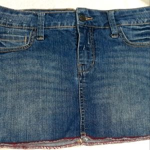 ❤ 3/$25 21 Jean skirt